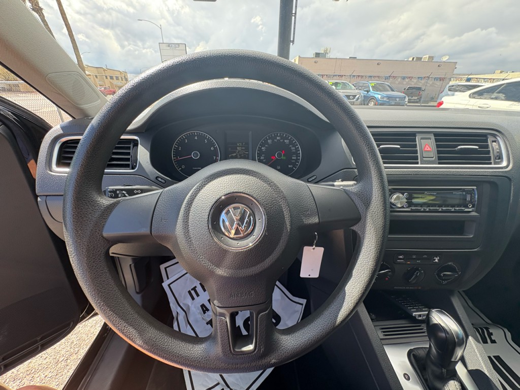 2014 Volkswagen Jetta Image 14