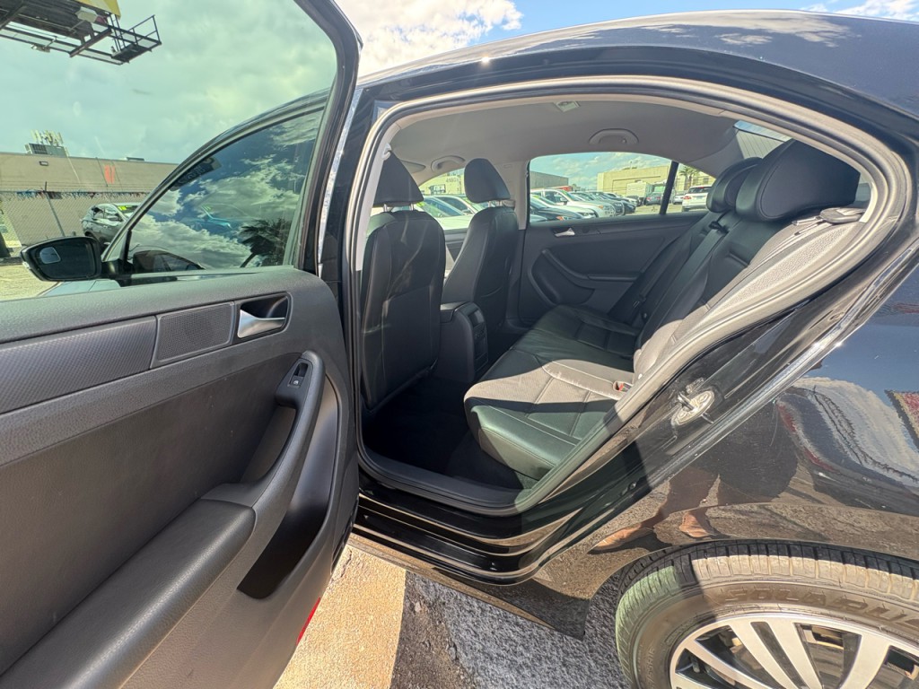2014 Volkswagen Jetta Image 21