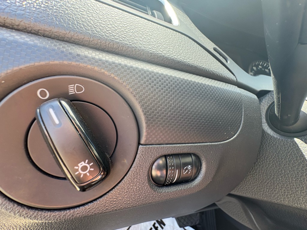 2014 Volkswagen Jetta Image 14