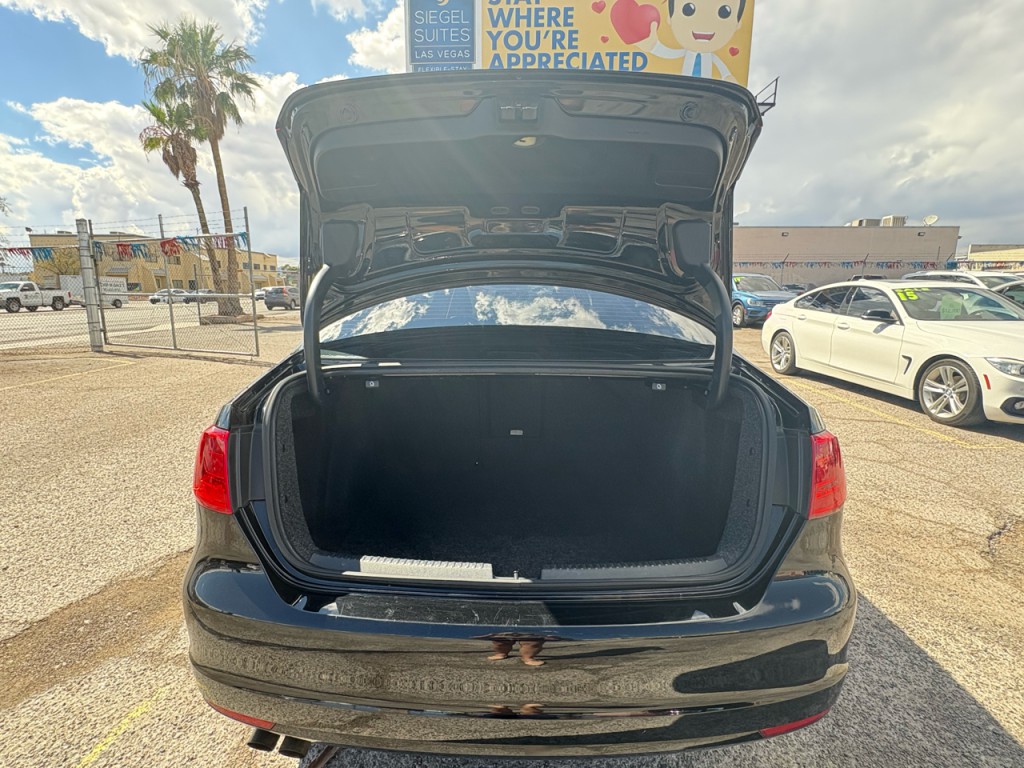 2014 Volkswagen Jetta Image 27