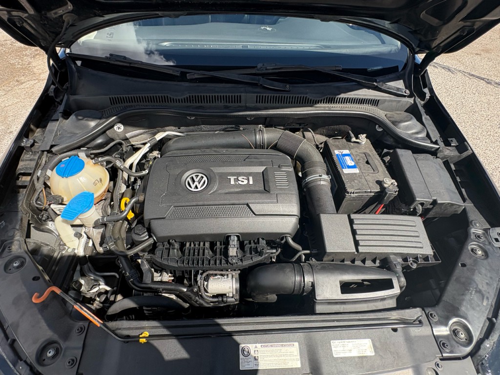 2014 Volkswagen Jetta Image 34