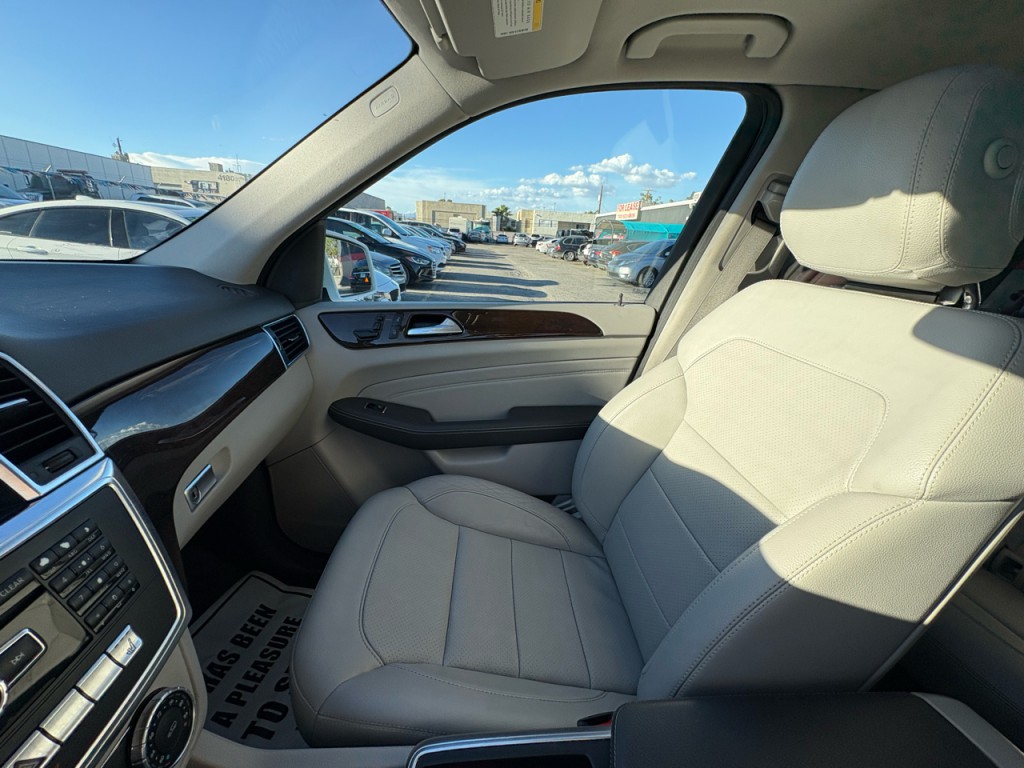 2014 Mercedes-Benz M-Class Image 14