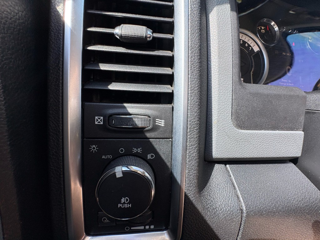 2013 RAM 1500 Image 23