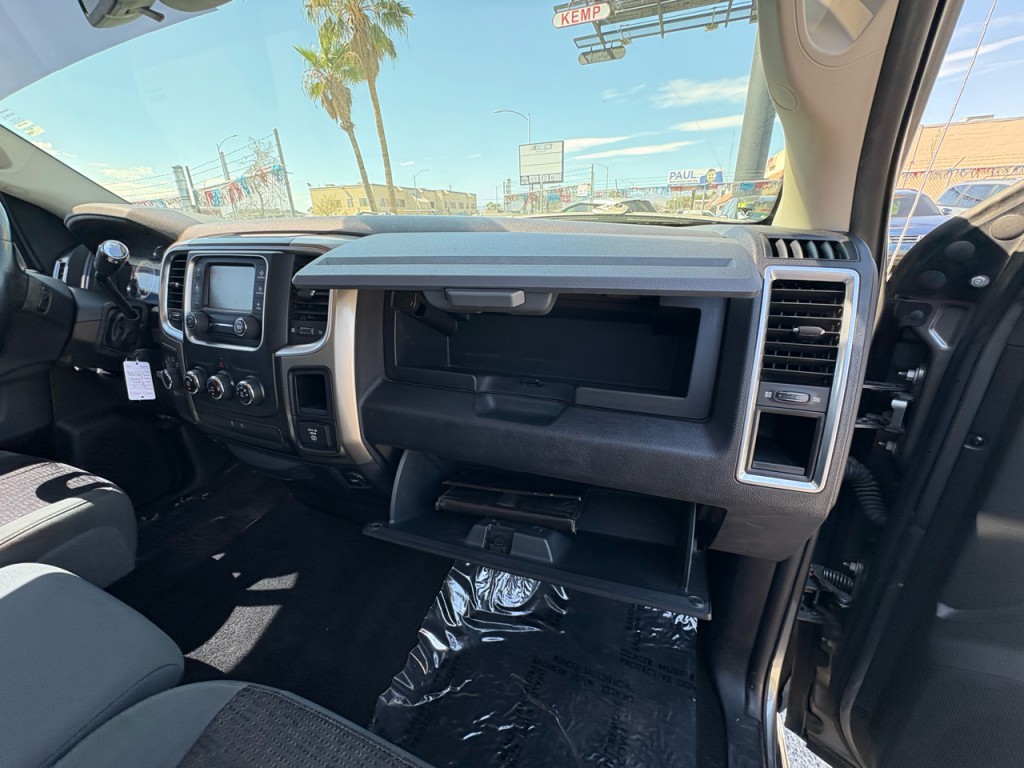 2013 RAM 1500 Image 35