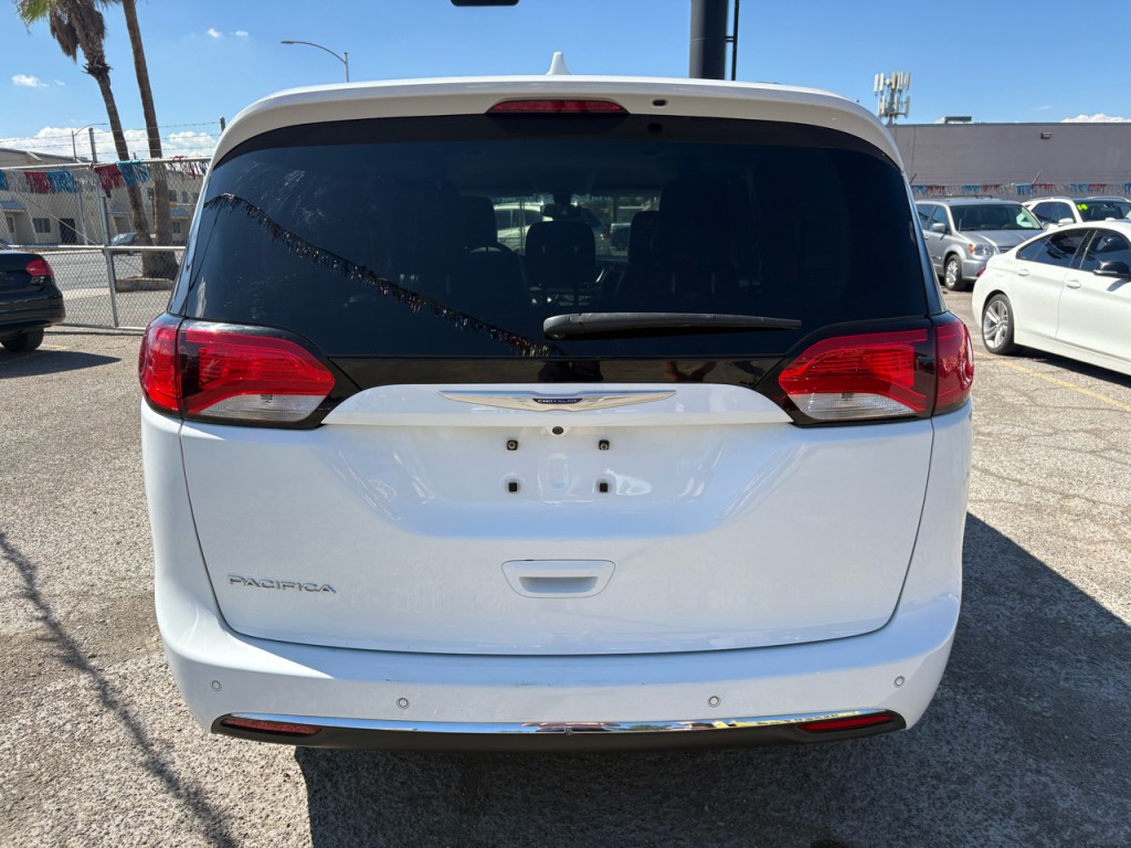 2019 Chrysler Pacifica Image 5