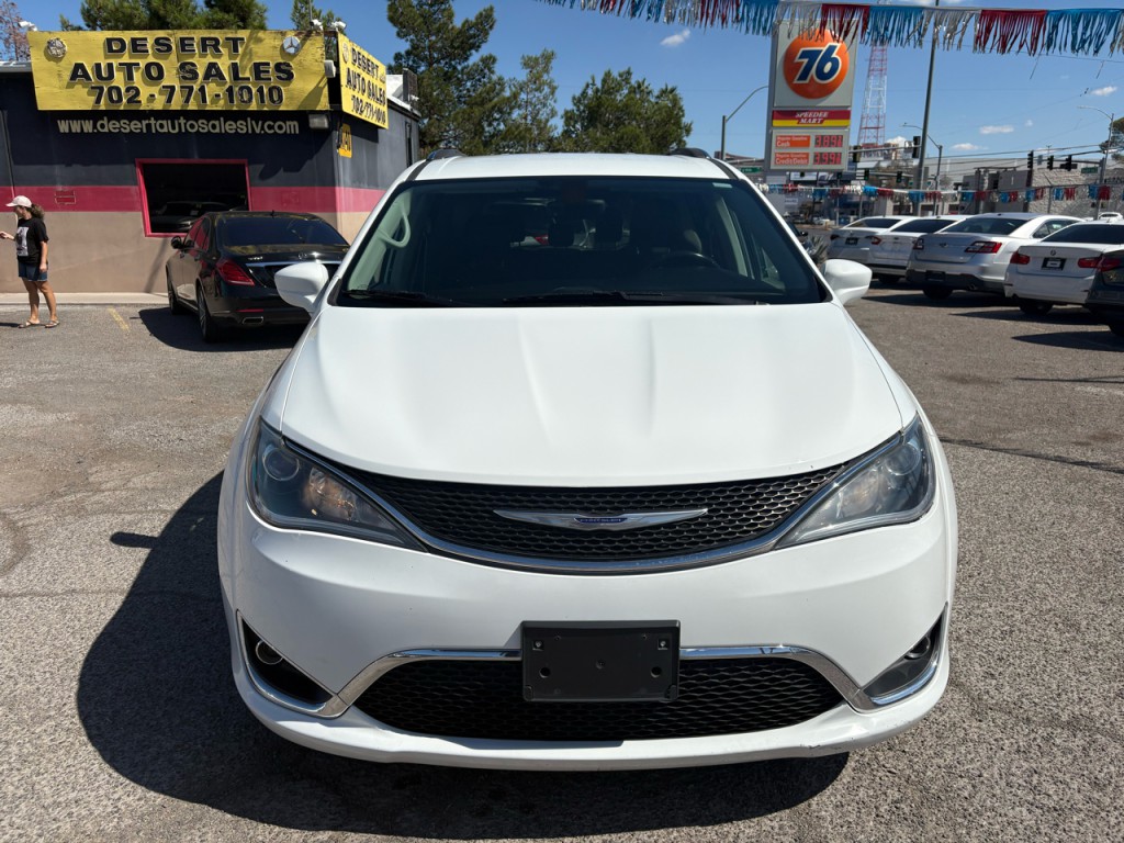 2019 Chrysler Pacifica Image 9