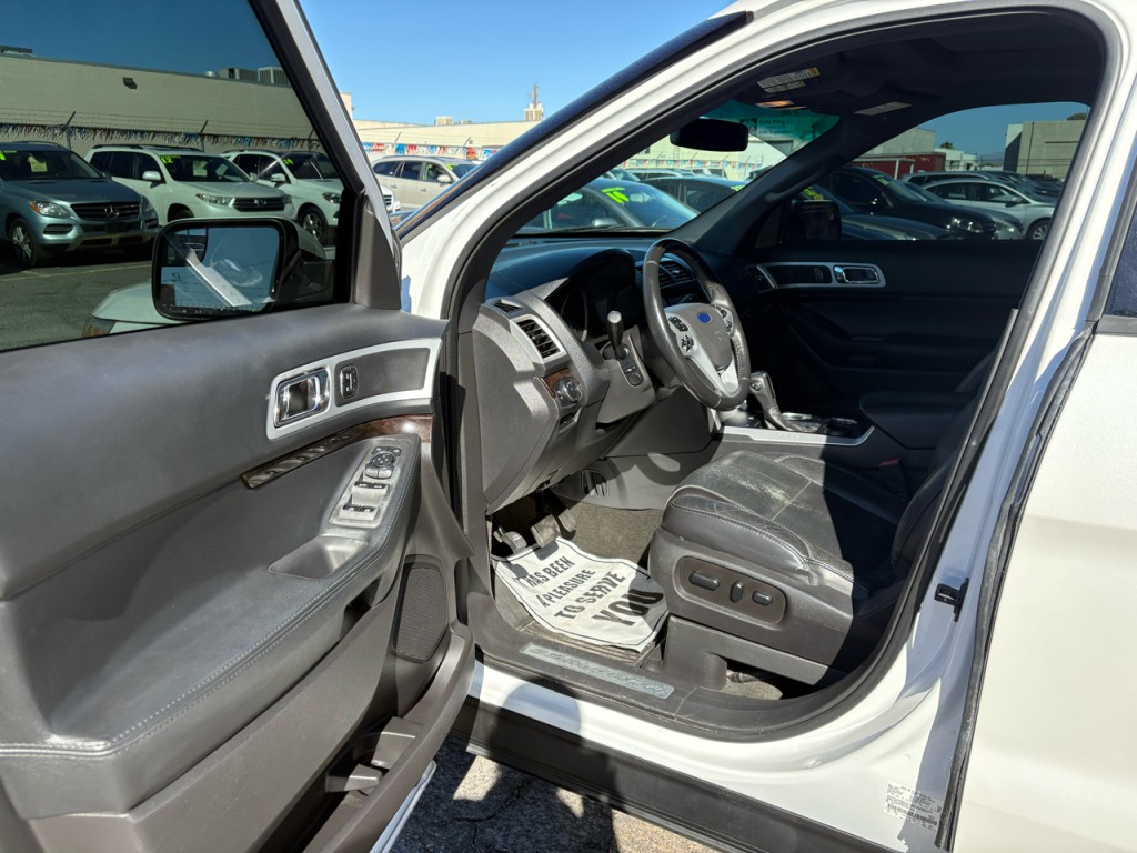 2014 Ford Explorer Image 11