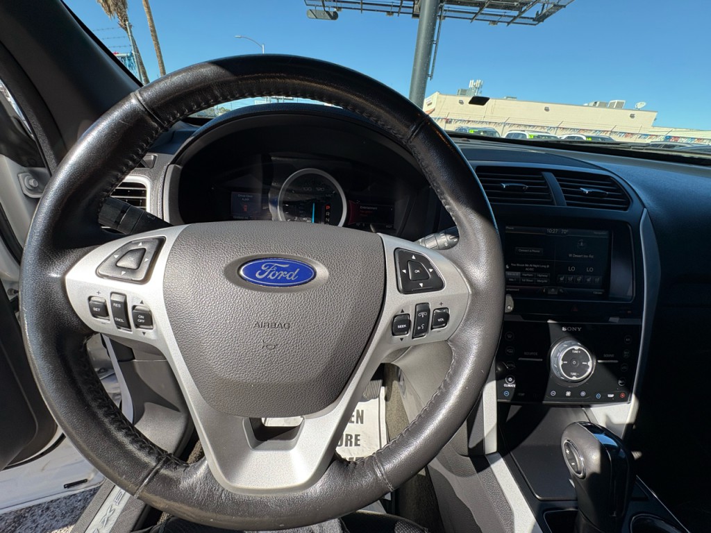 2014 Ford Explorer Image 16