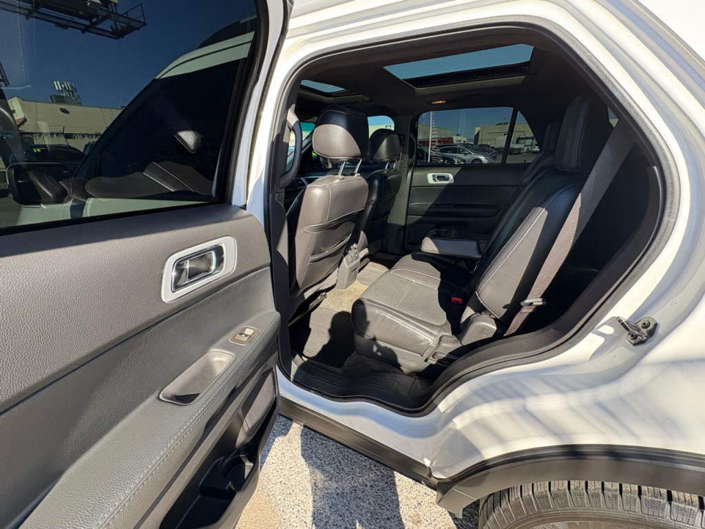 2014 Ford Explorer Image 25
