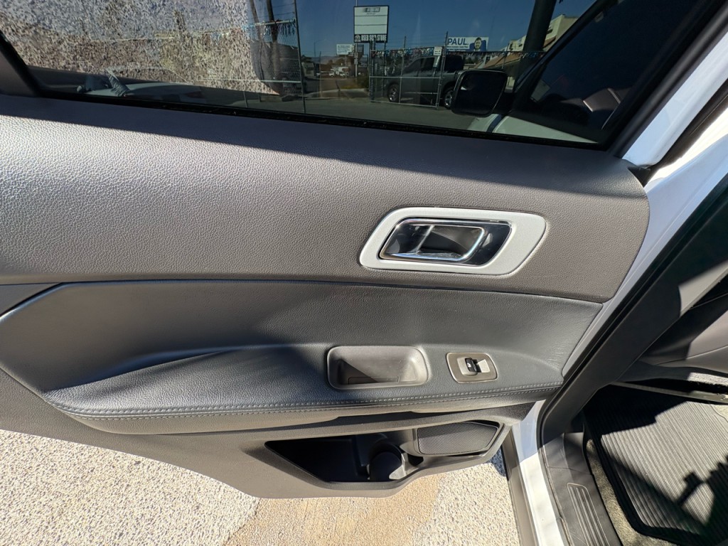 2014 Ford Explorer Image 28