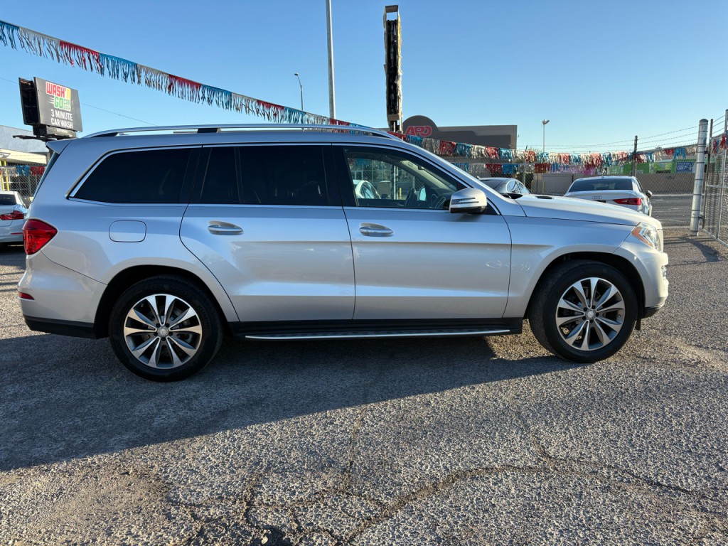 2016 Mercedes-Benz GL-Class Image 7