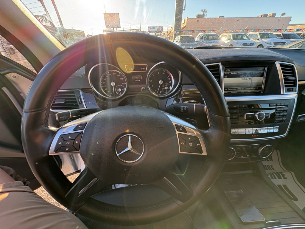 2016 Mercedes-Benz GL-Class Image 11