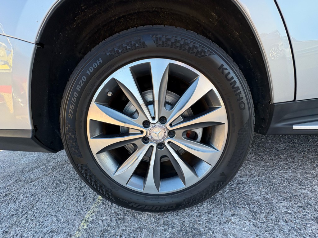 2016 Mercedes-Benz GL-Class Image 26