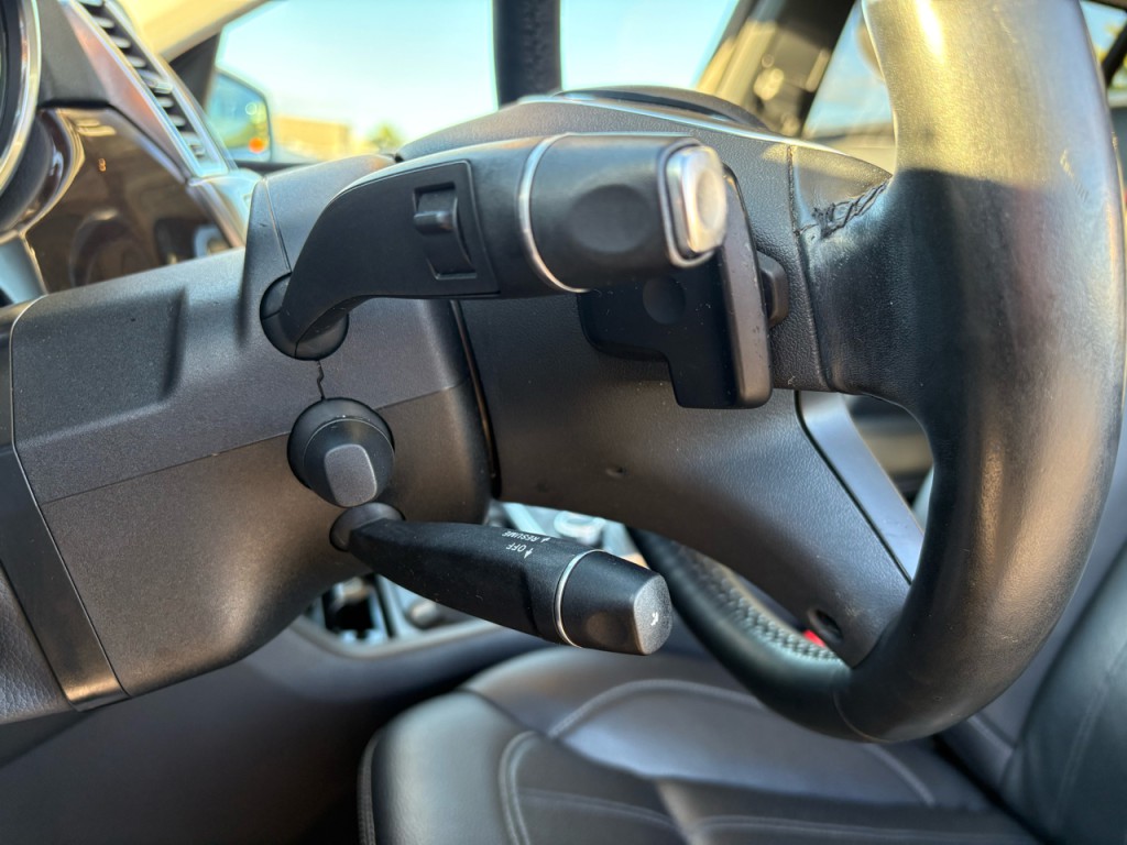 2016 Mercedes-Benz GL-Class Image 32