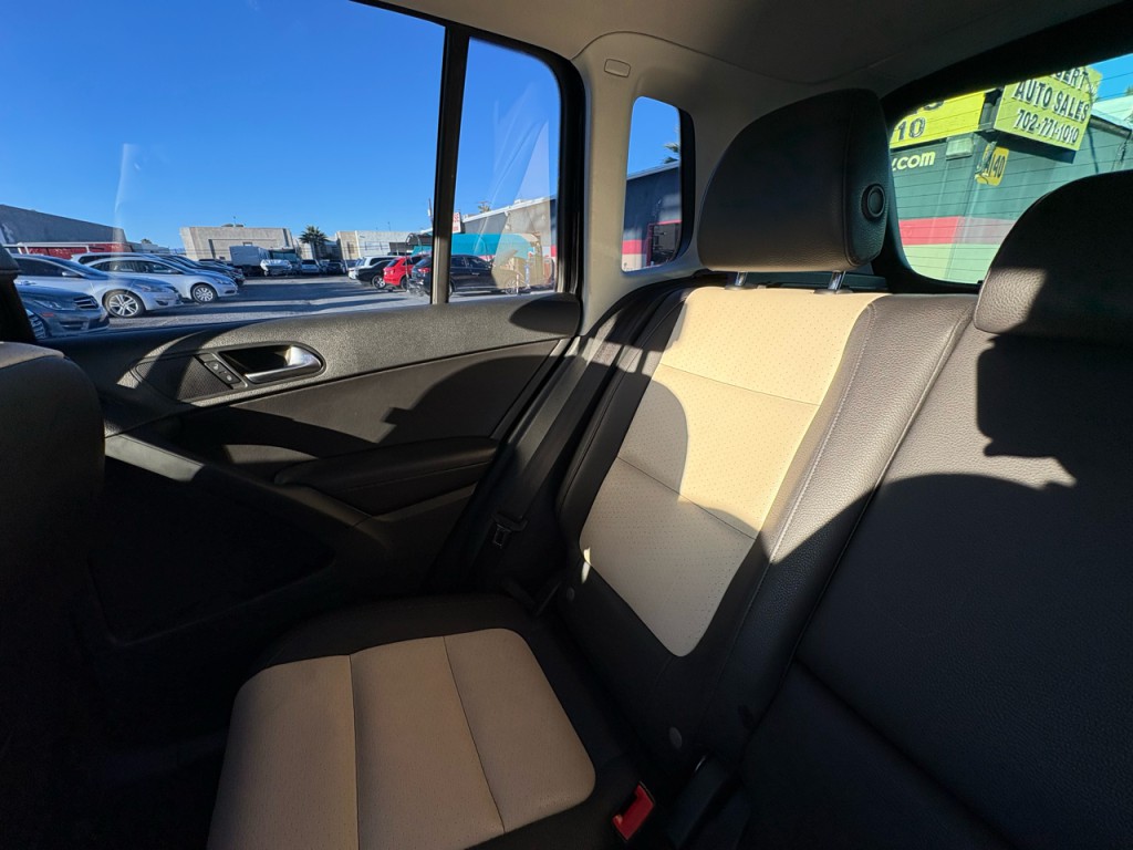 2016 Volkswagen Tiguan Image 23