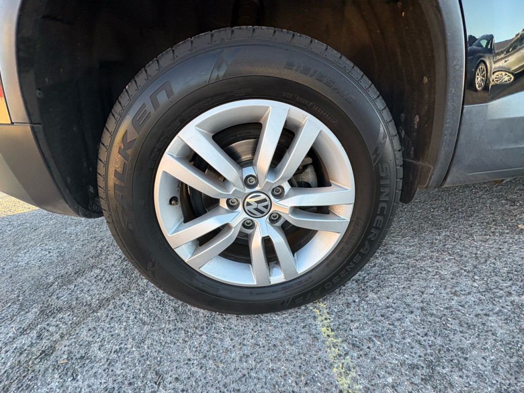 2016 Volkswagen Tiguan Image 28