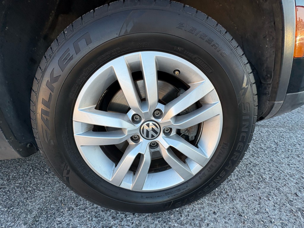 2016 Volkswagen Tiguan Image 29