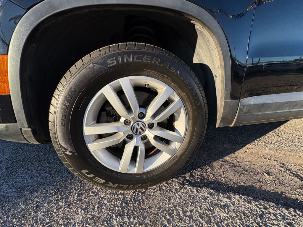 2016 Volkswagen Tiguan Image 30