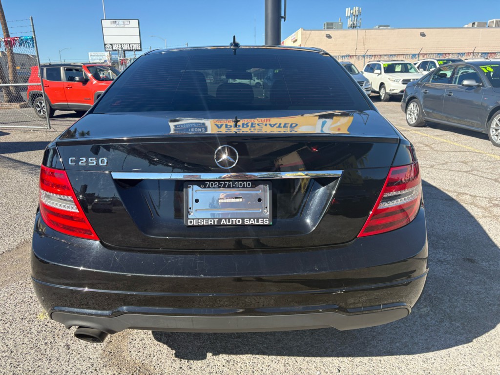 2012 Mercedes-Benz C-Class Image 4