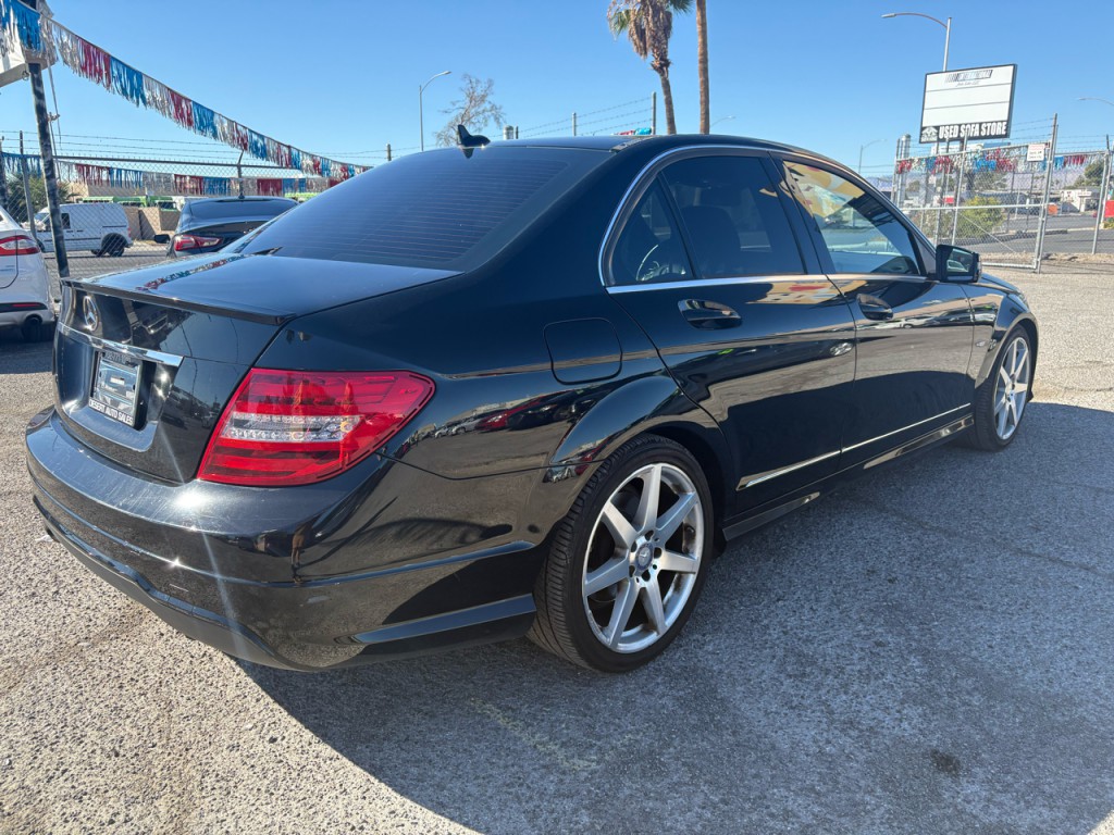 2012 Mercedes-Benz C-Class Image 5