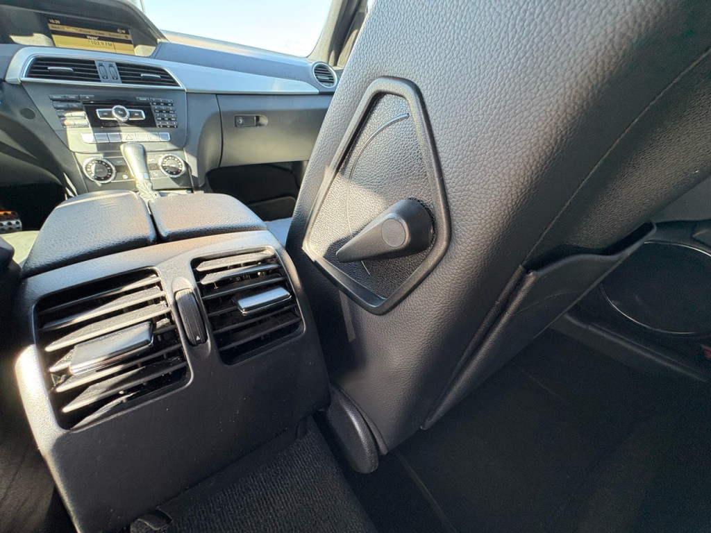 2012 Mercedes-Benz C-Class Image 23
