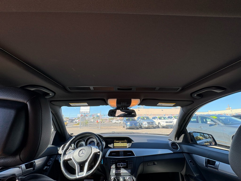 2012 Mercedes-Benz C-Class Image 31