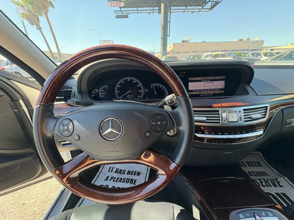 2013 Mercedes-Benz S-Class Image 13