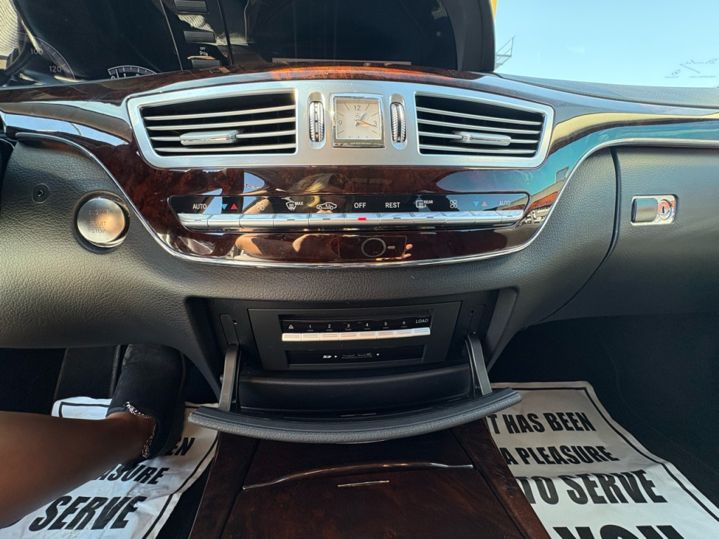 2013 Mercedes-Benz S-Class Image 20