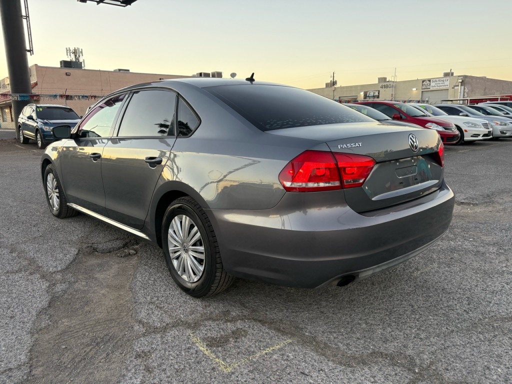 2014 Volkswagen Passat Image 4