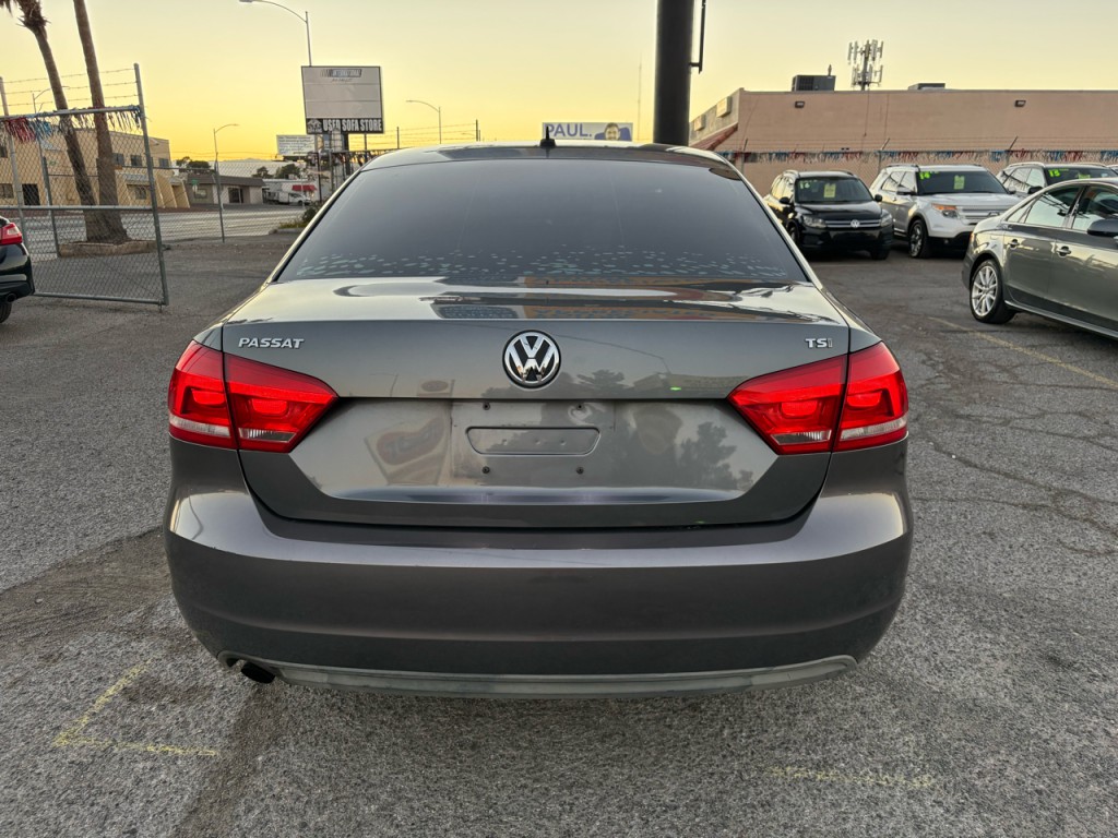 2014 Volkswagen Passat Image 5