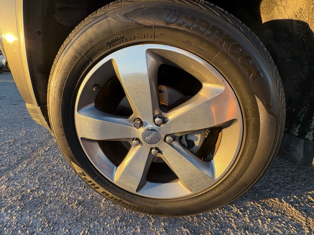 2014 Jeep Grand Cherokee Image 32