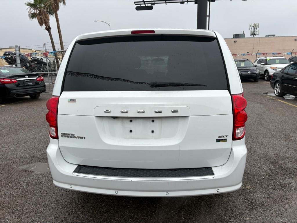 2016 Dodge Grand Caravan Image 5