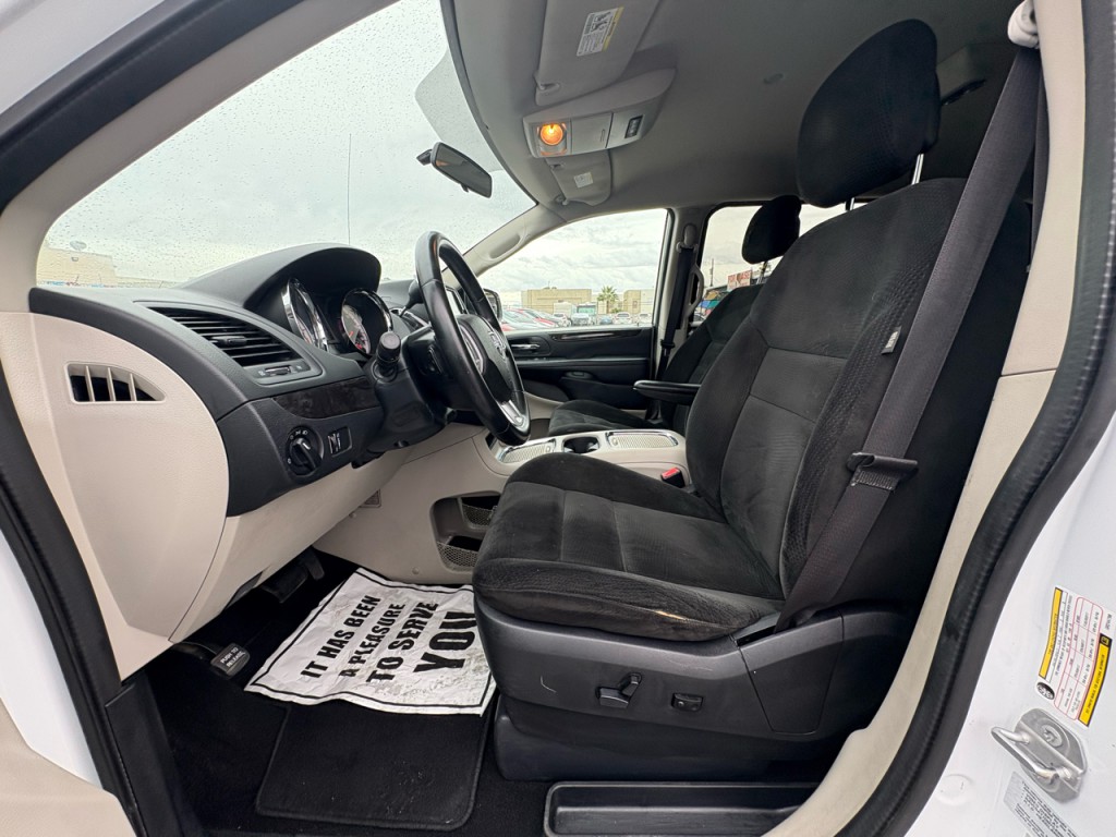2016 Dodge Grand Caravan Image 12