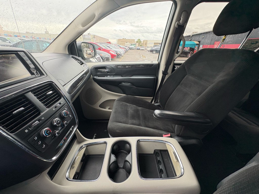2016 Dodge Grand Caravan Image 16