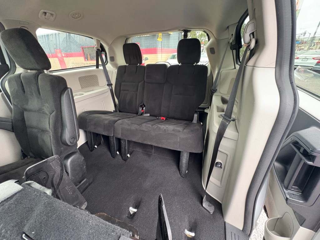 2016 Dodge Grand Caravan Image 22