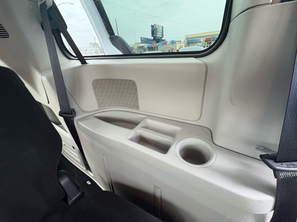 2016 Dodge Grand Caravan Image 23