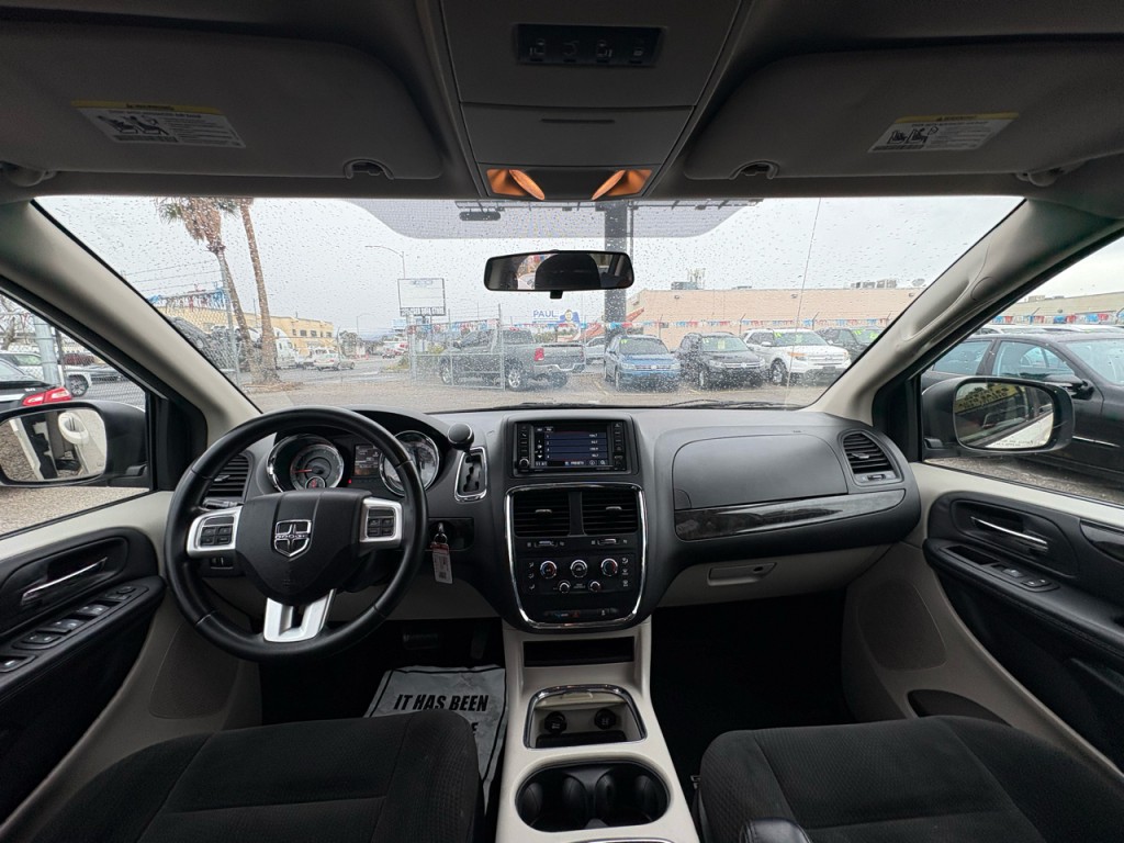 2016 Dodge Grand Caravan Image 24