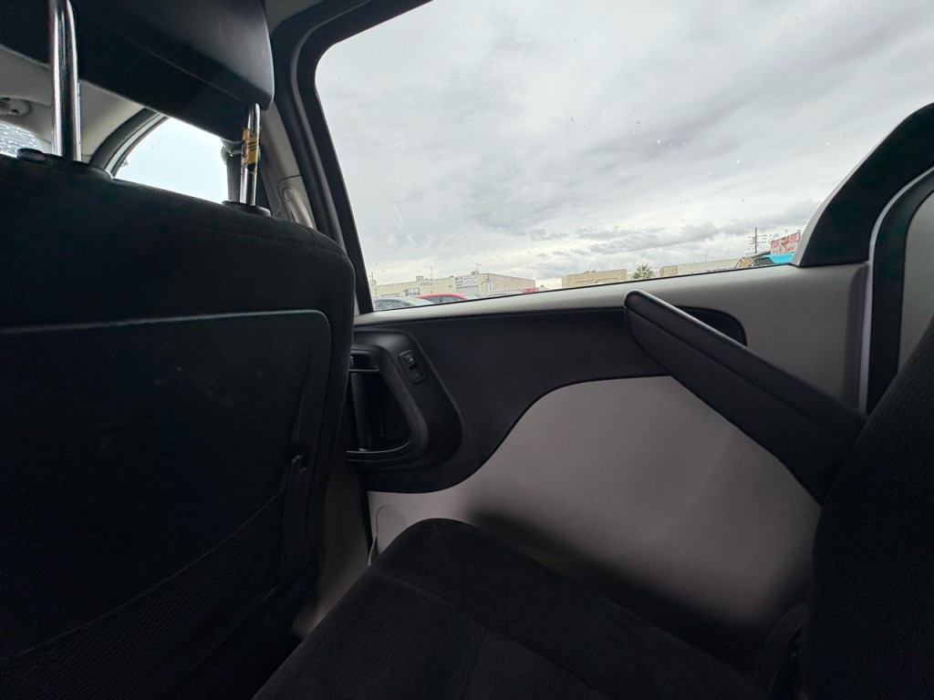 2016 Dodge Grand Caravan Image 25