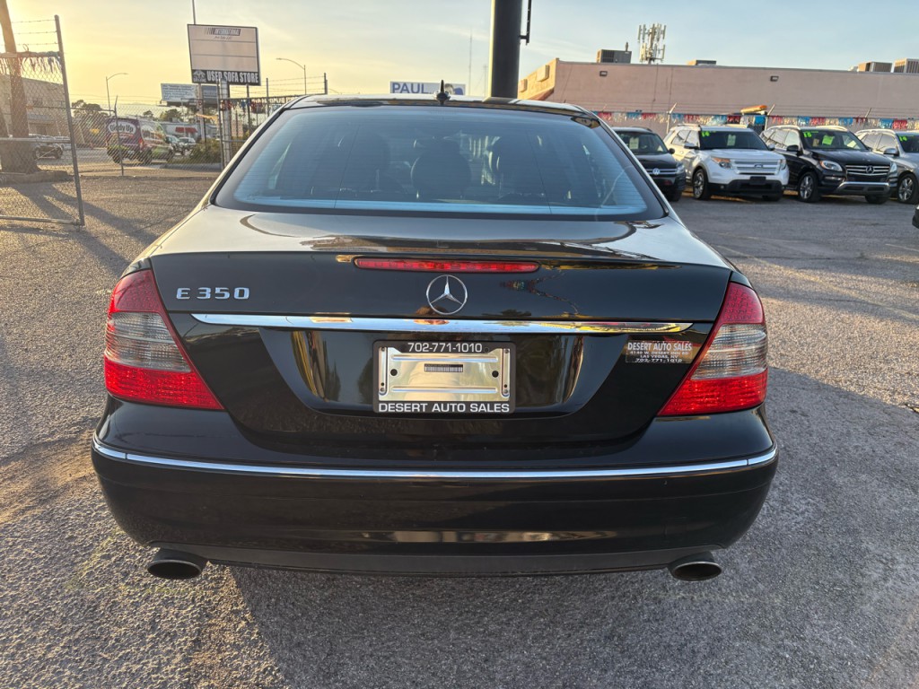 2009 Mercedes-Benz E-Class Image 4