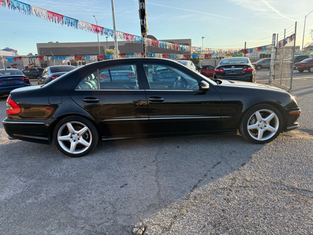 2009 Mercedes-Benz E-Class Image 6