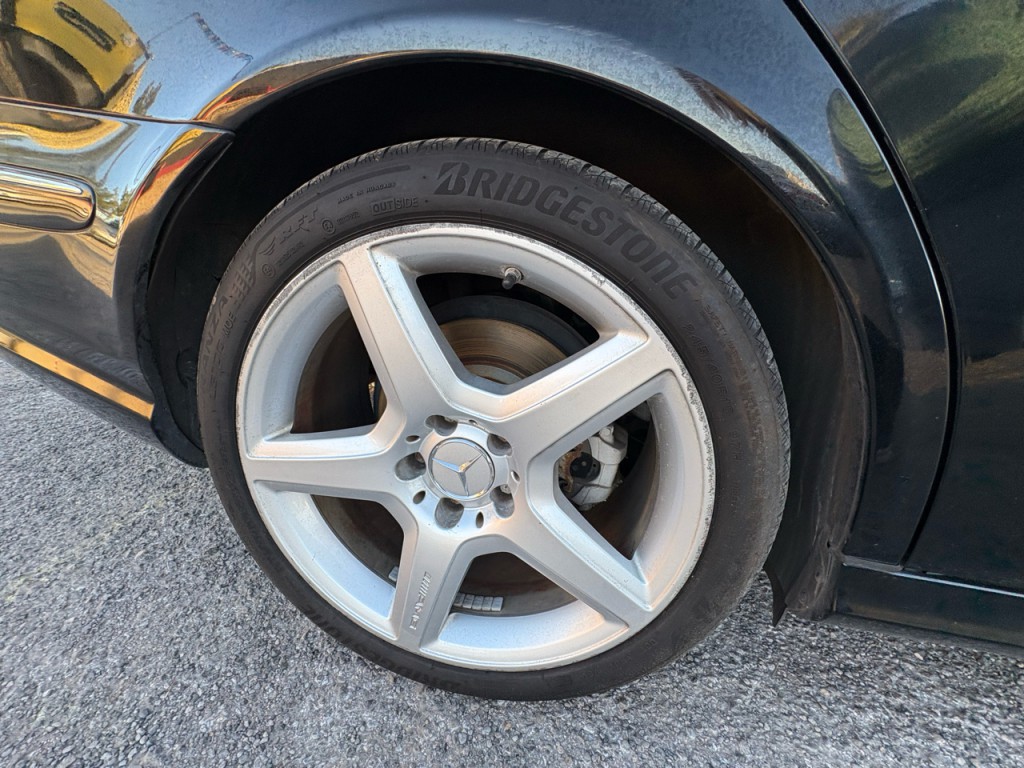 2009 Mercedes-Benz E-Class Image 25