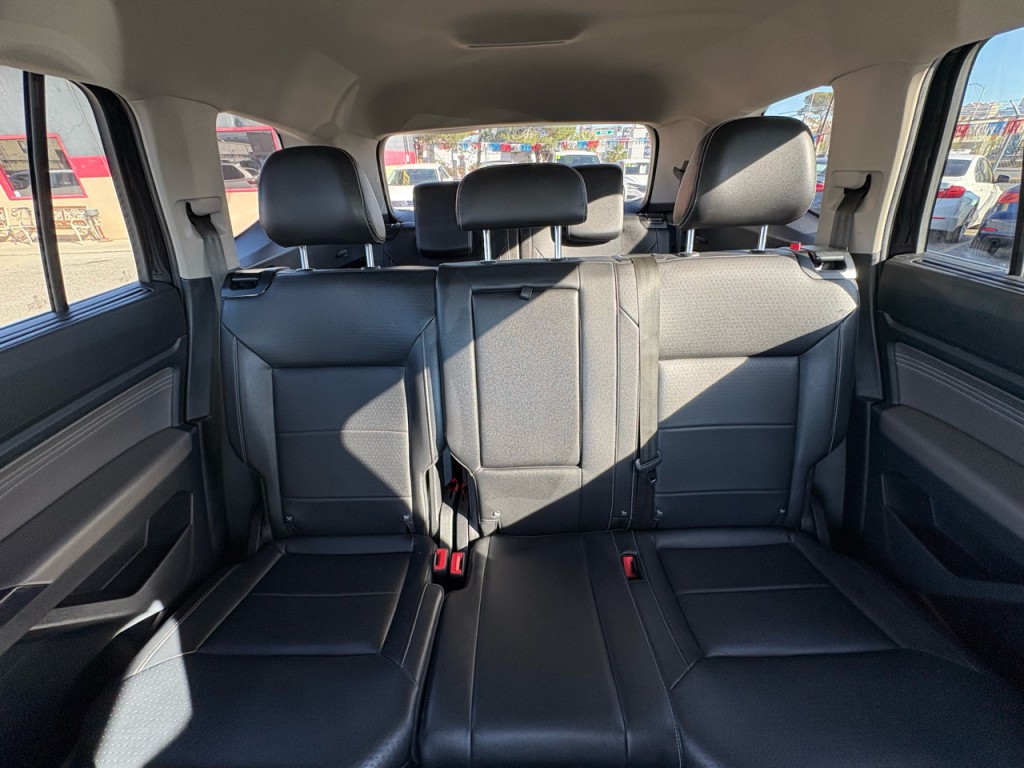 2021 Volkswagen Atlas Image 18