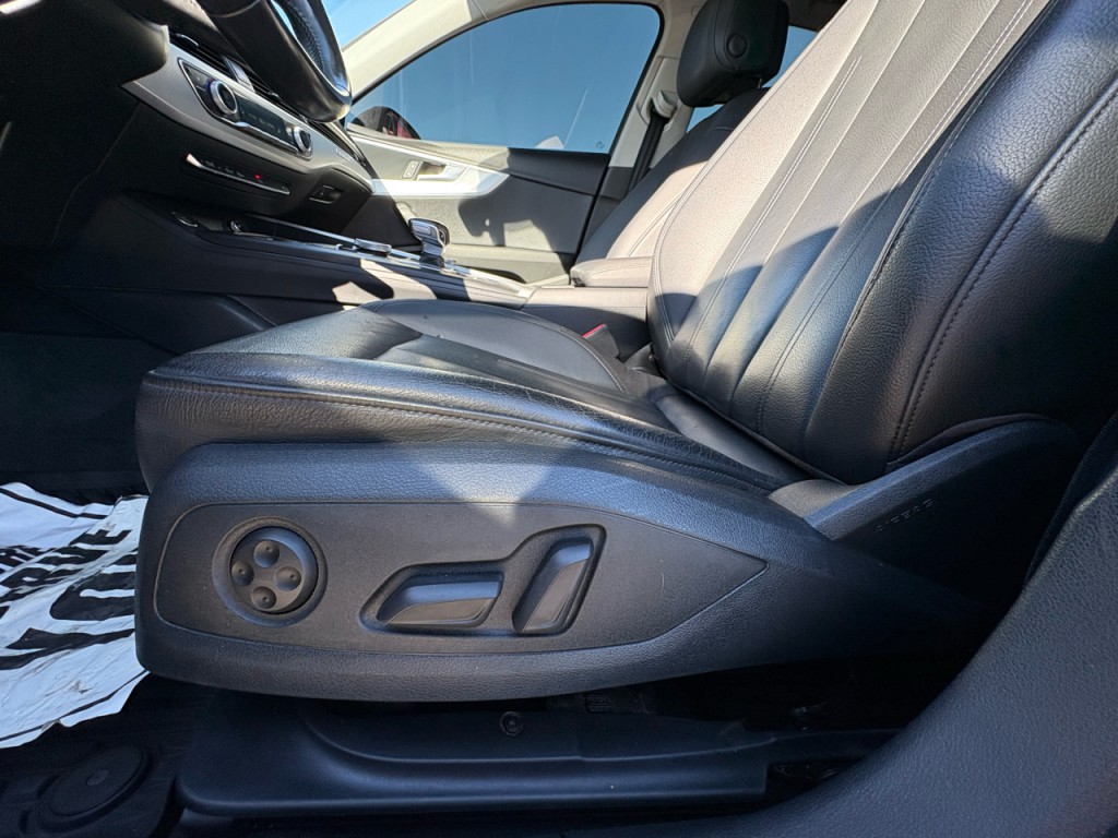 2017 Audi A4 Image 11