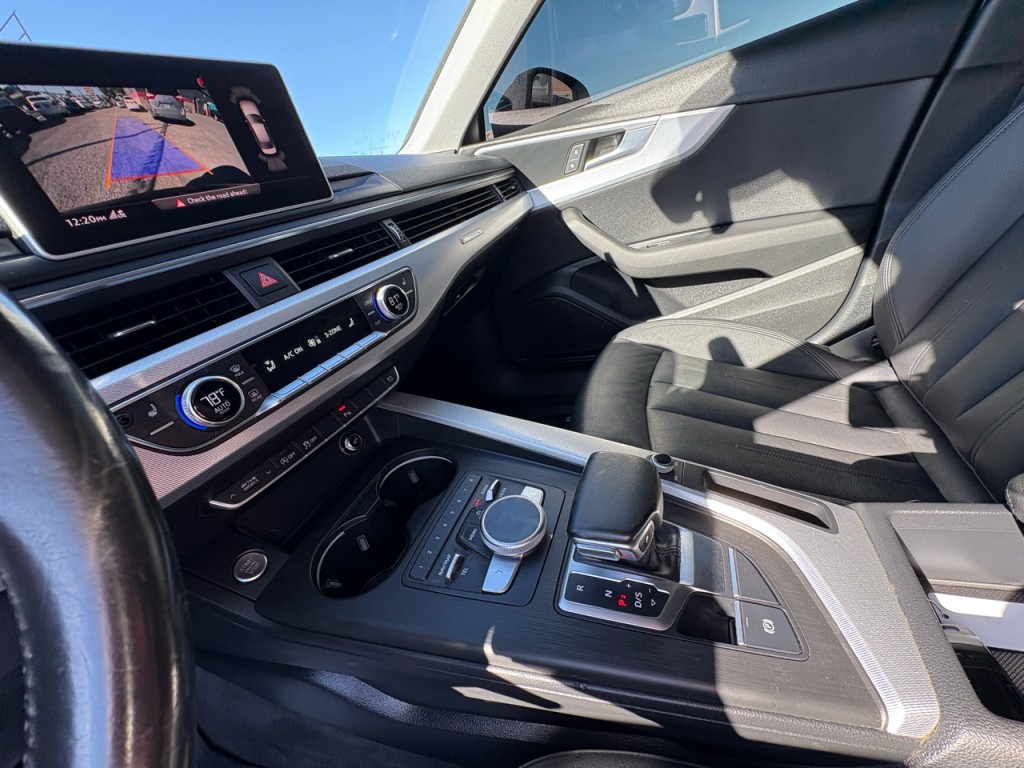 2017 Audi A4 Image 17