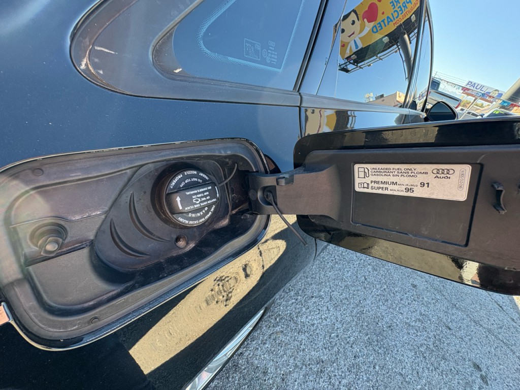 2017 Audi A4 Image 27