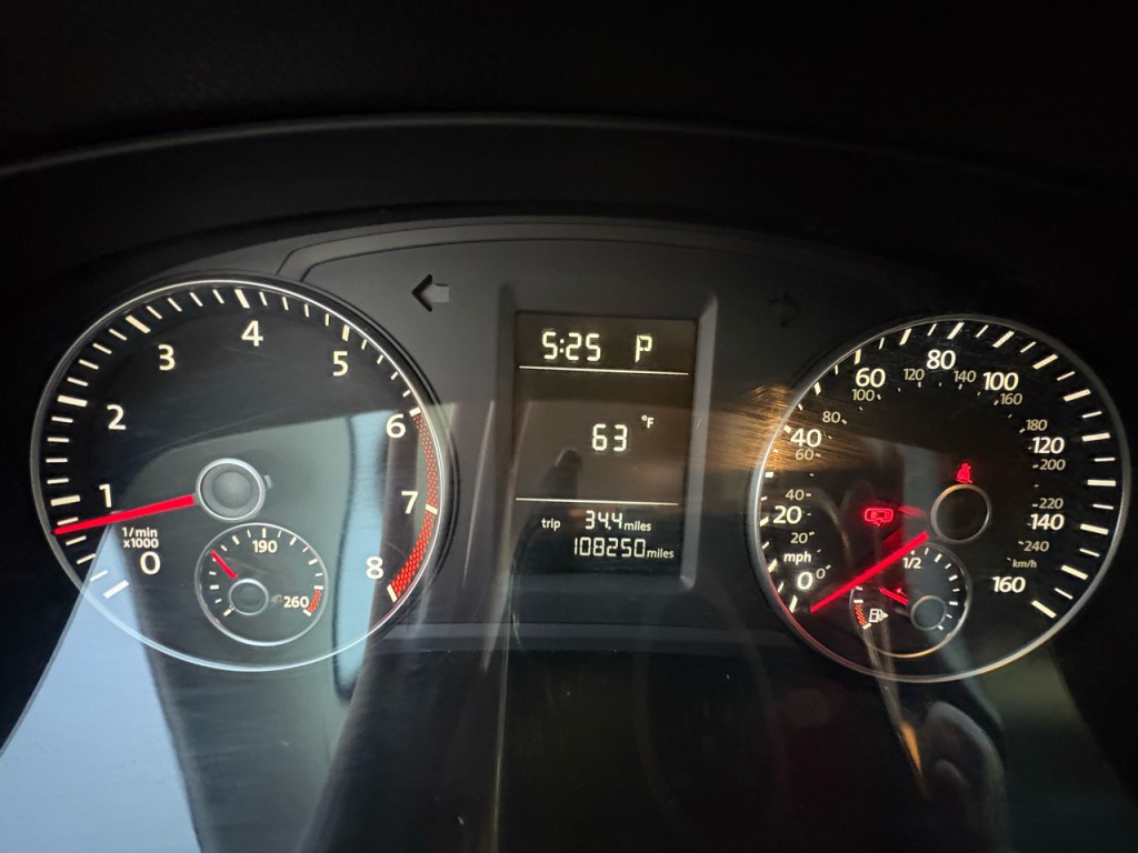 2012 Volkswagen Passat Image 15