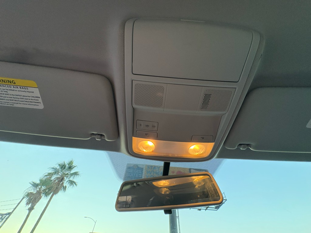 2012 Volkswagen Passat Image 16