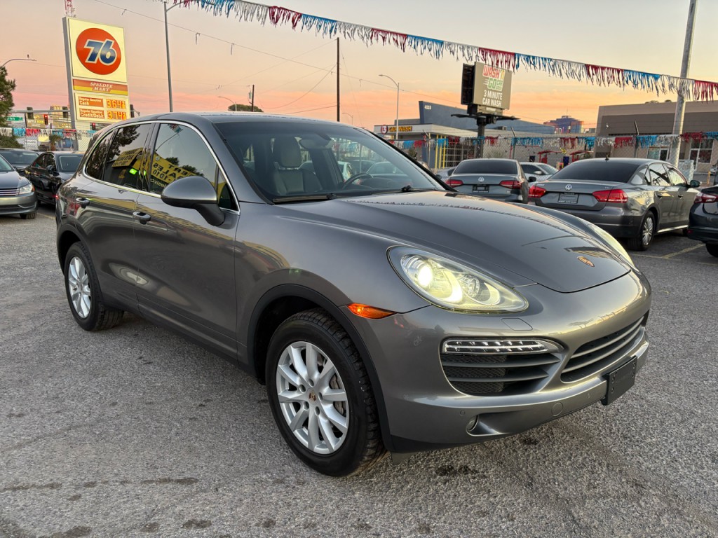 2013 Porsche Cayenne Image 7