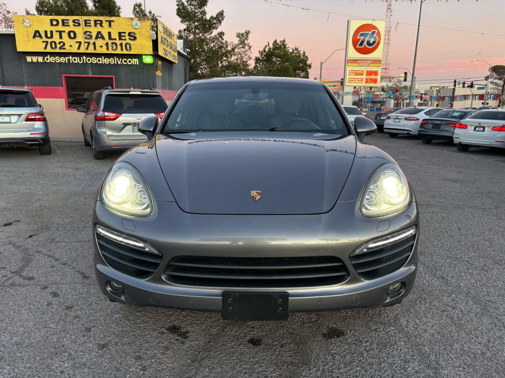 2013 Porsche Cayenne Image 8