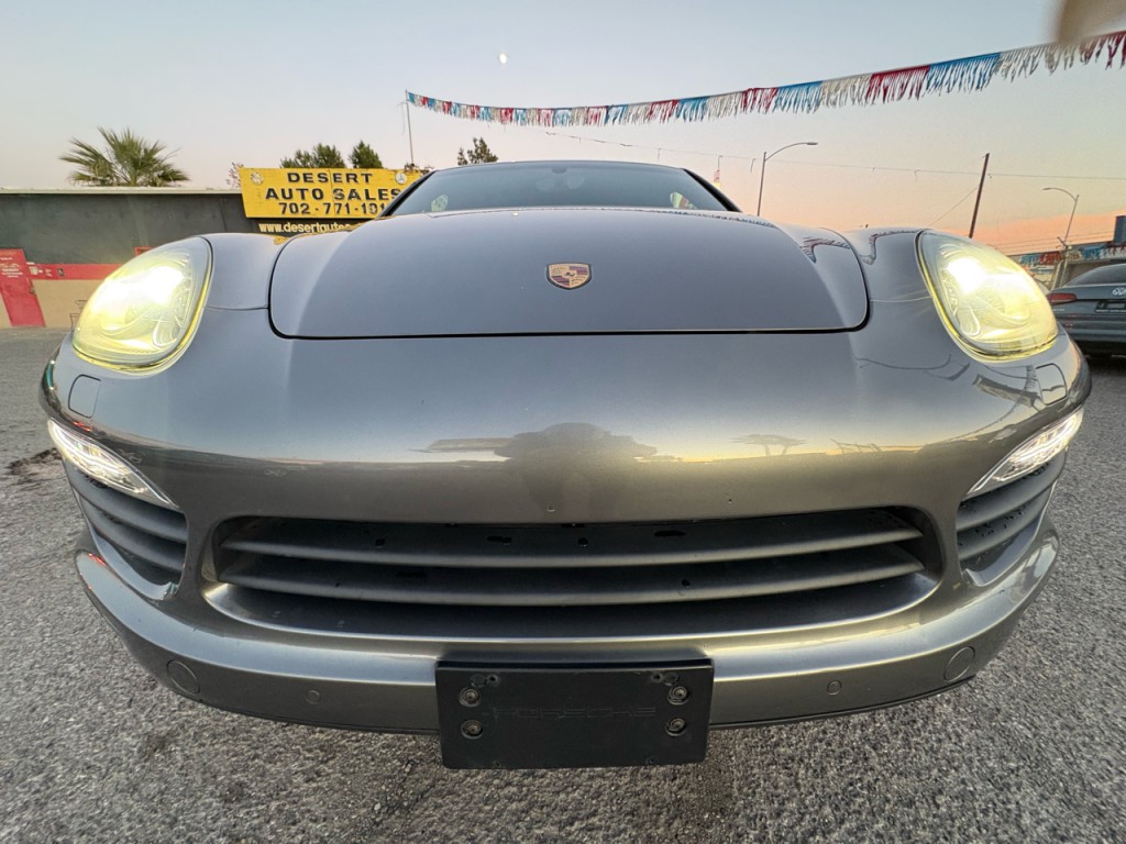 2013 Porsche Cayenne Image 9